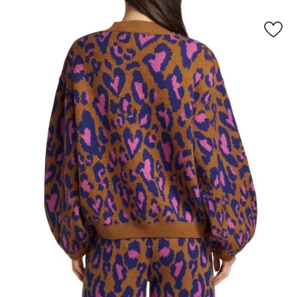 Farm Rio Leopard Pop Caramel Sweater NWT - Picture 2 of 9